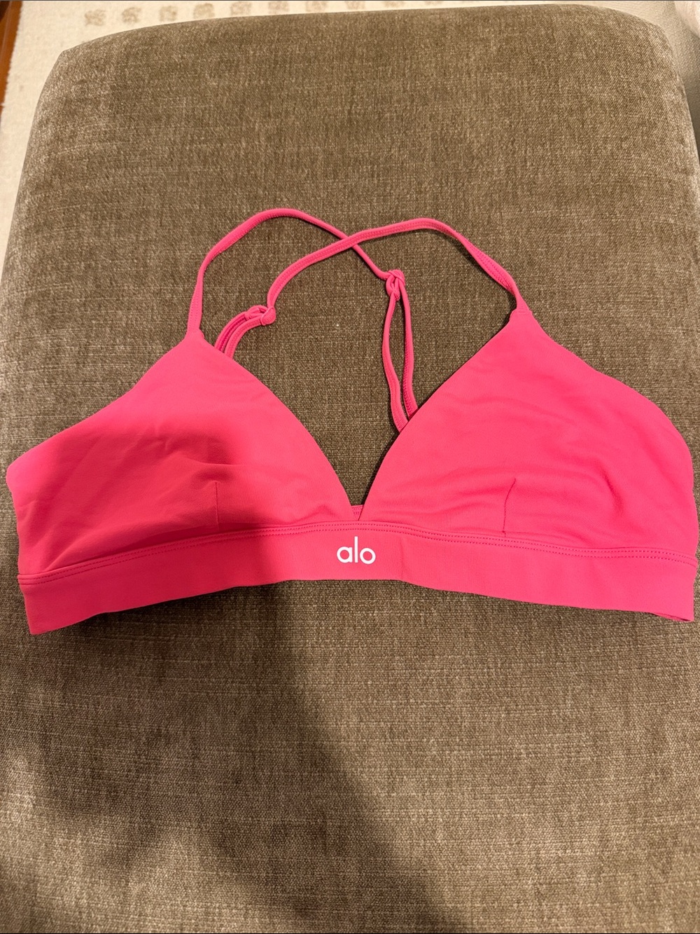 ALO Yoga red candy splendor bra in Pink - Picture 3 of 6